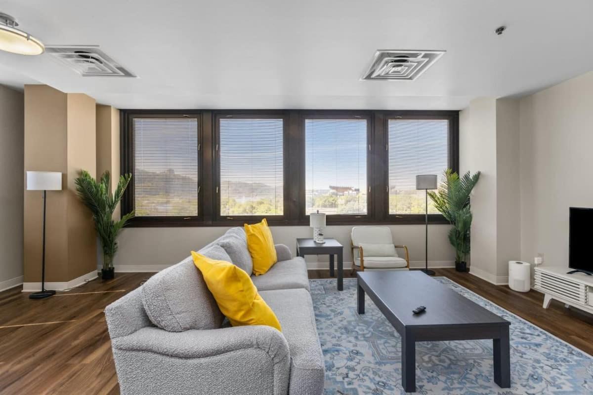 Appartamento 2br Downtown With Gym & Deck